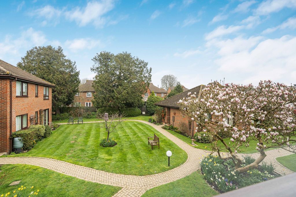 Additional image 4 of 2 bed property for saleGreville Park Road, Ashtead KT21