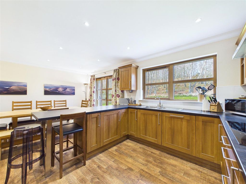 Additional image 11 of 5 bed property for sale23 Carn Elrig View, High Burnside, Aviemore PH22