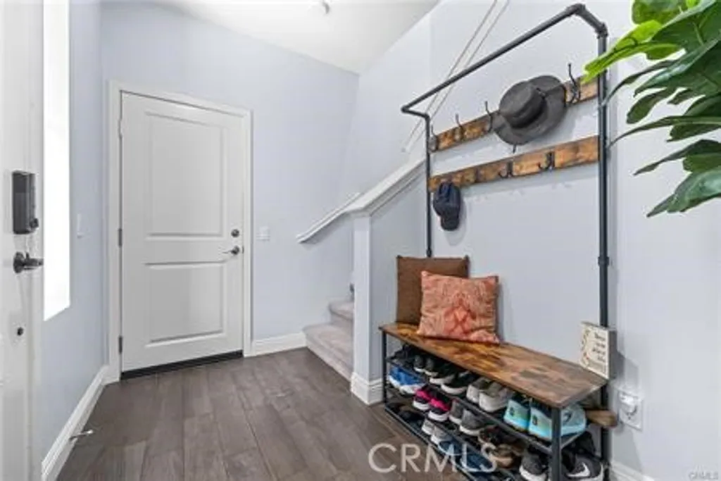 Additional image 19 of 114 Borrego, Irvine, CA 92618