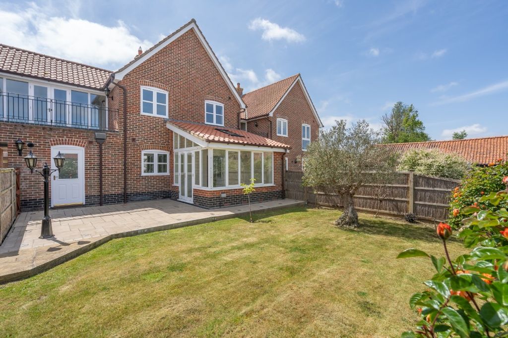 Additional image 6 of 4 bed link detached house for saleRiver View, Beccles NR34