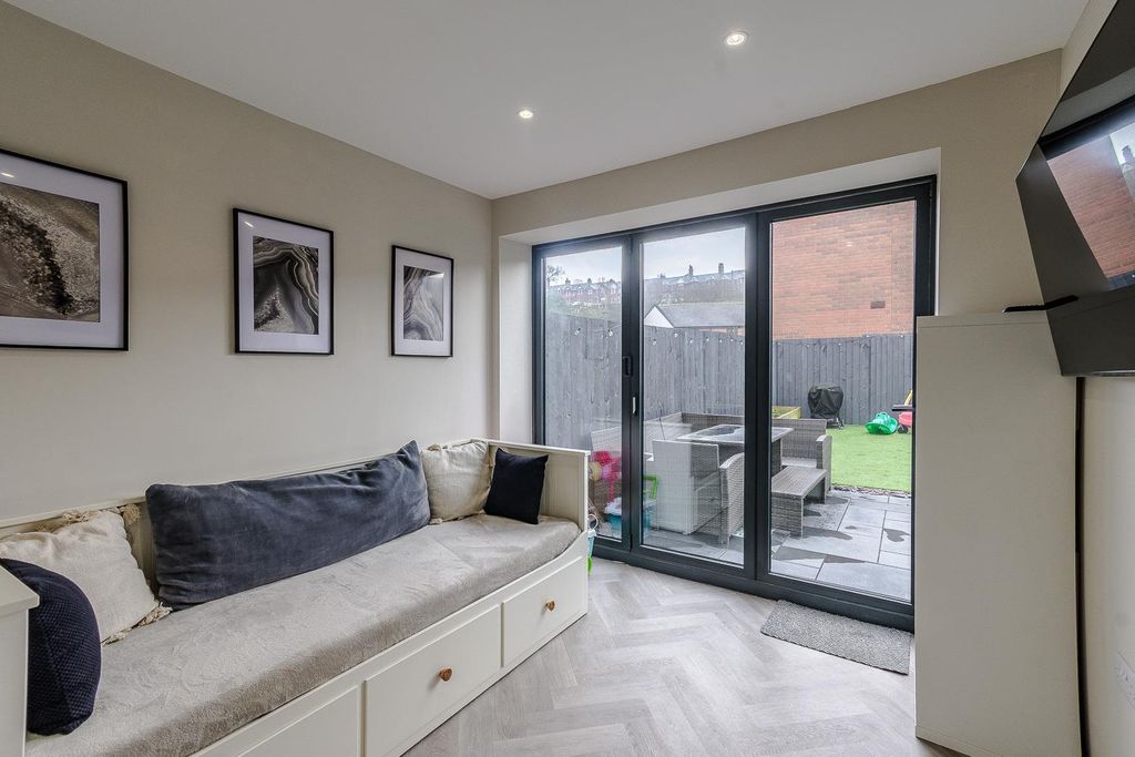 Additional image 9 of 3 bed terraced house for saleFfordd Y Dociau, Barry CF62