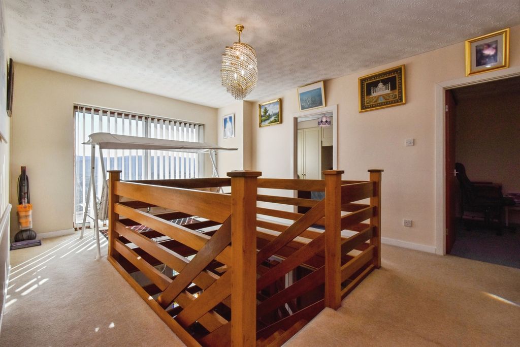 Additional image 27 of 5 bed detached house for saleCenarth Drive, Aberdare CF44