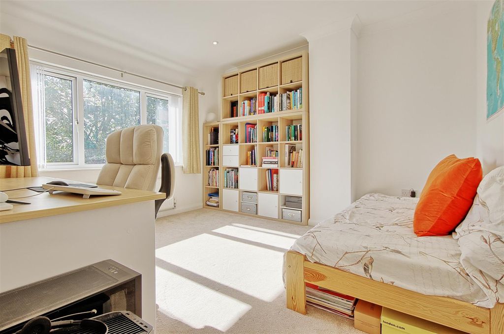 Additional image 14 of 3 bed semi-detached house for saleFen Road, Cambridge CB4
