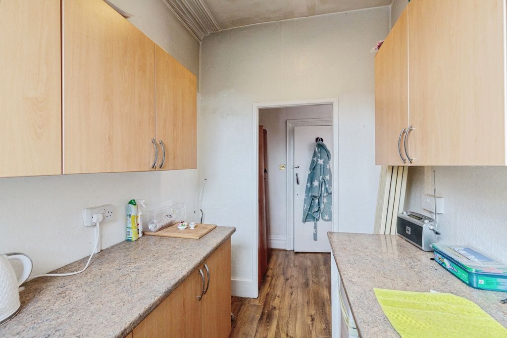 Additional image 6 of 6 bed end terrace house for saleVictoria Road, Lytham St. Annes, Lancashire FY8