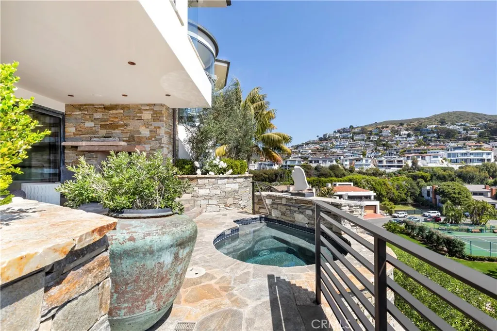 Additional image 38 of 86 Emerald Bay, Laguna Beach, CA 92651