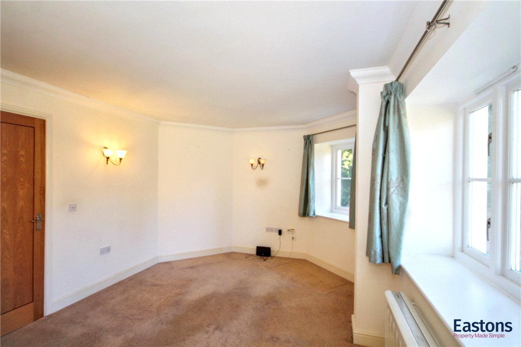 Additional image 12 of 2 bed flat for saleElizabeth Drive, Banstead SM7