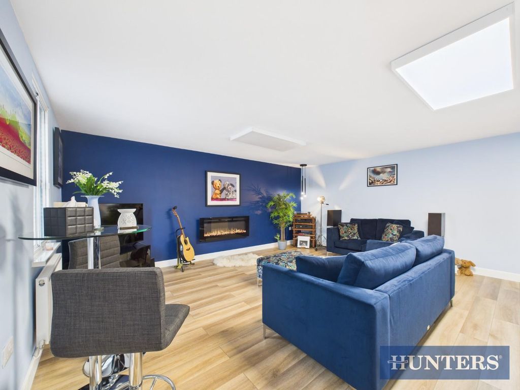 Additional image 4 of 2 bed flat for sale3 Mill View Place, Beverley HU17