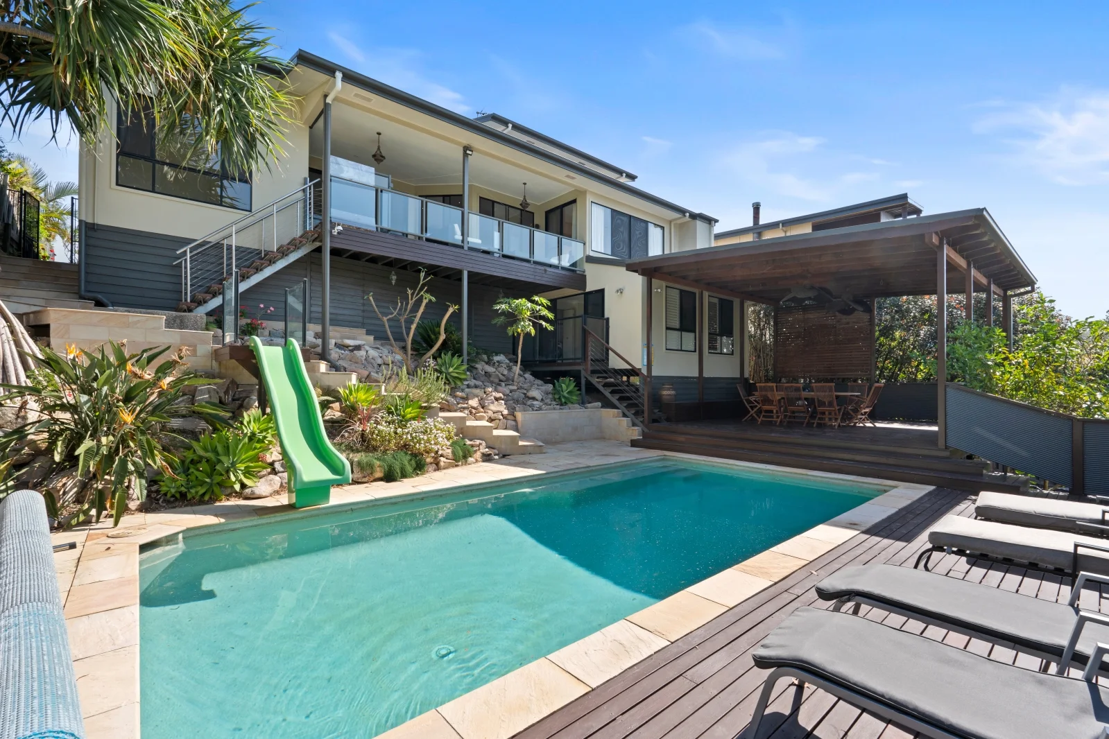 11 Barton Street, Reedy Creek QLD 4227