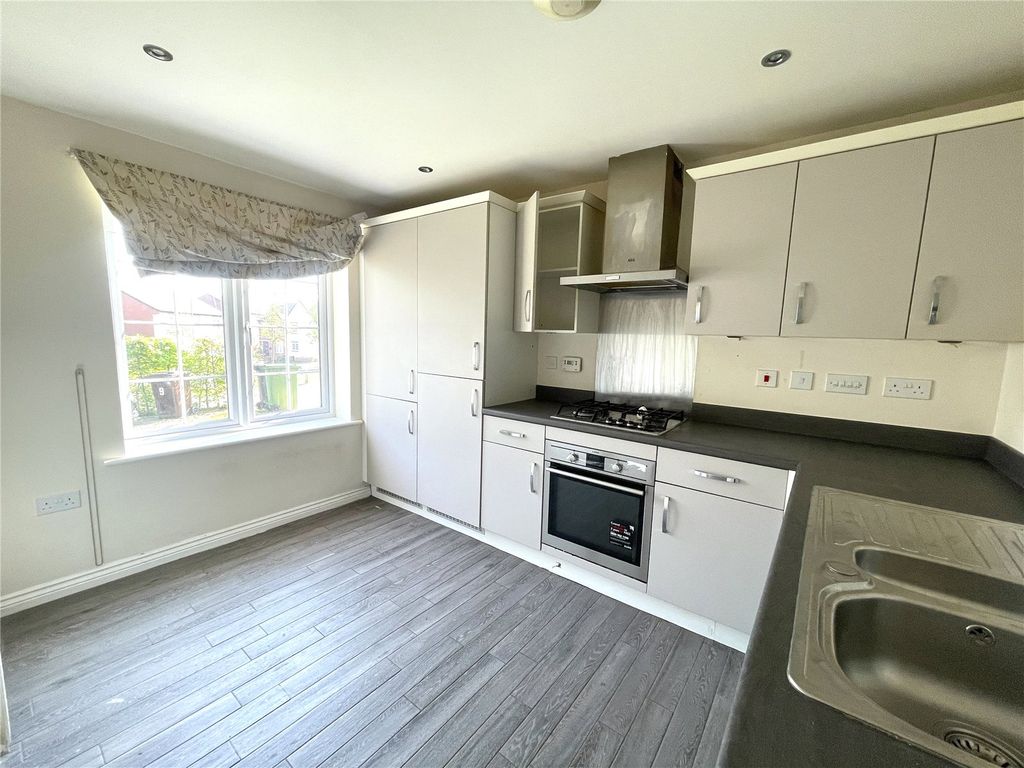 Additional image 2 of 4 bed semi-detached house for saleUppingham Gardens, Leeds, West Yorkshire LS12
