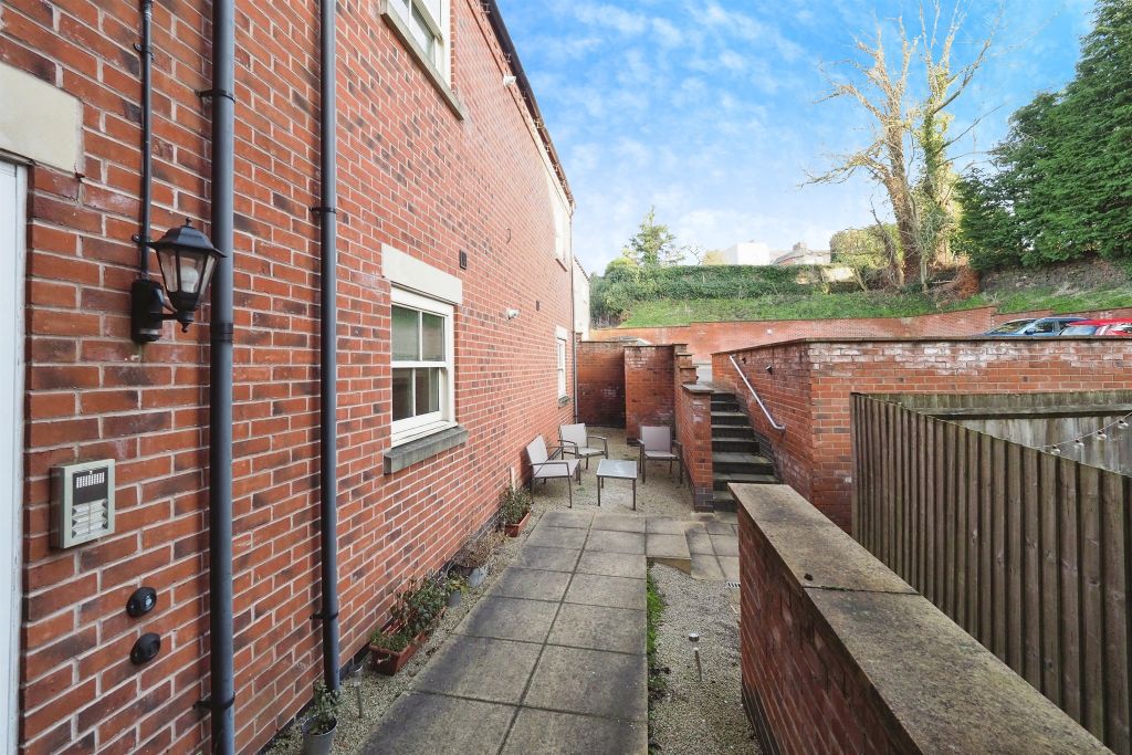 Additional image 2 of 2 bed flat for saleJaeger Close, Belper DE56