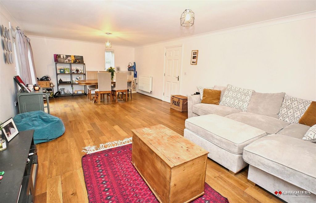 Additional image 2 of 2 bed flat for saleSherbourne Road, Basingstoke RG21