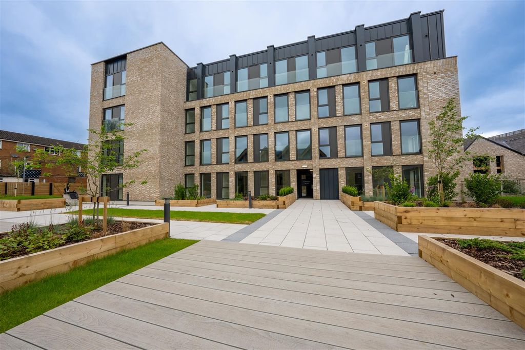 Additional image 8 of 2 bed flat for saleThe Downs Quarter, Altrincham WA14