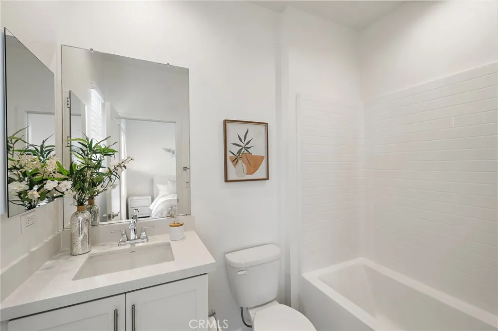 Additional image 19 of 116 Epic, Irvine, CA 92618