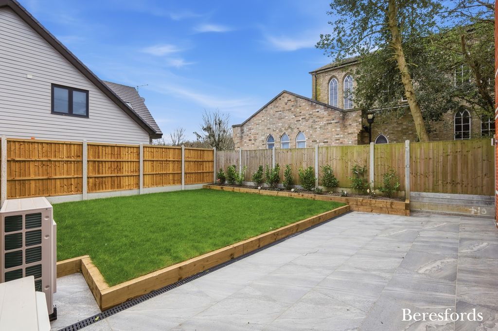 Additional image 21 of 5 bed semi-detached house for saleChapel Street, Billericay CM12