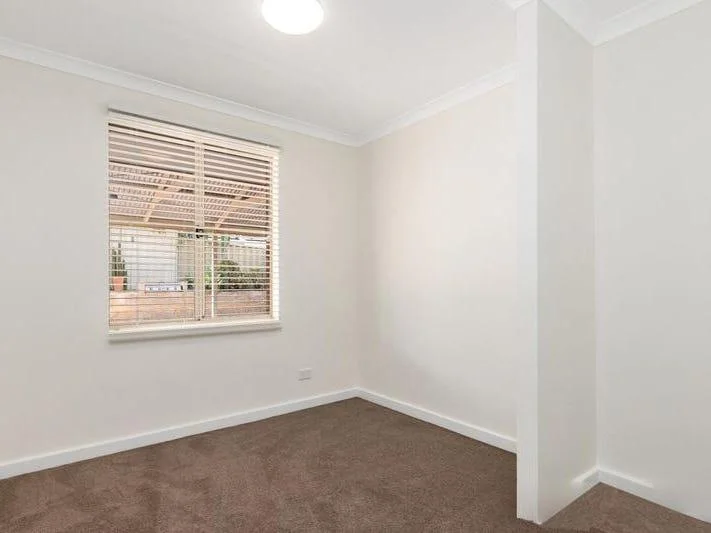 Additional image 11 of 18 Cromer Gardens, Parmelia WA 6167