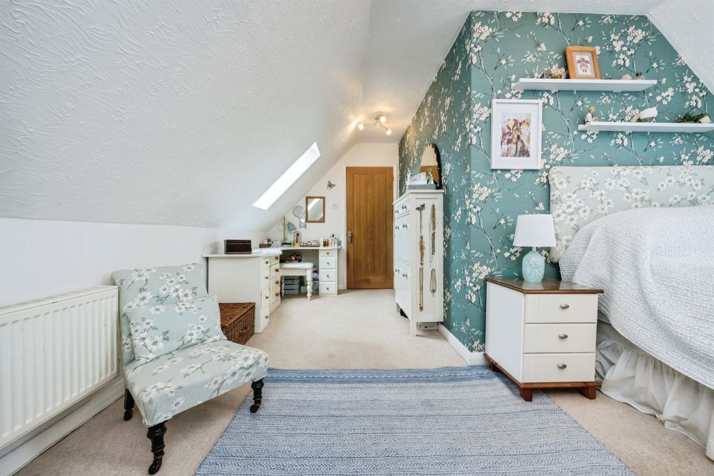 Additional image 20 of 4 bed detached house for saleBrook End, Weston Turville, Aylesbury HP22