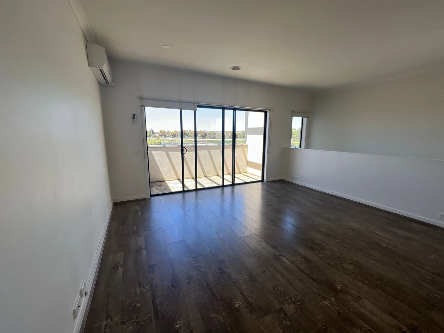 Additional image 8 of 10 Yarramie Cct, Craigieburn VIC 3064
