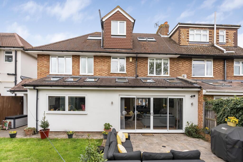 Additional image 27 of Brache Close, Redbourn, Hertfordshire, AL3