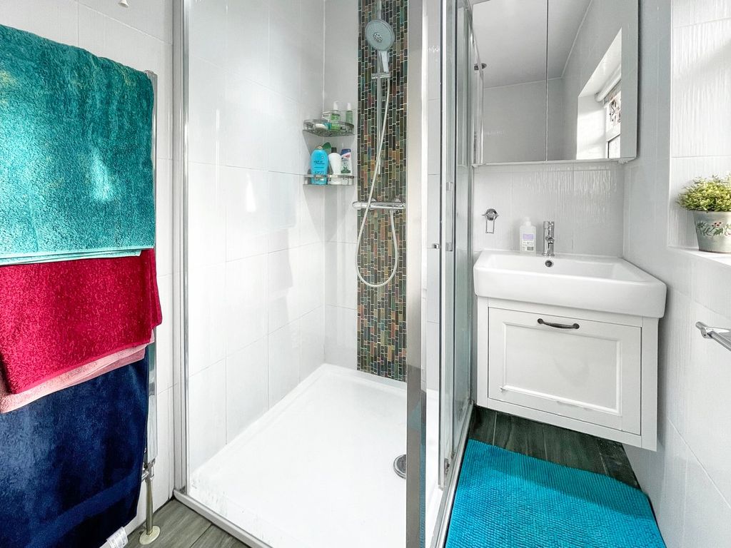 Additional image 11 of 3 bed semi-detached house for salePomeroy Close, Amersham HP7