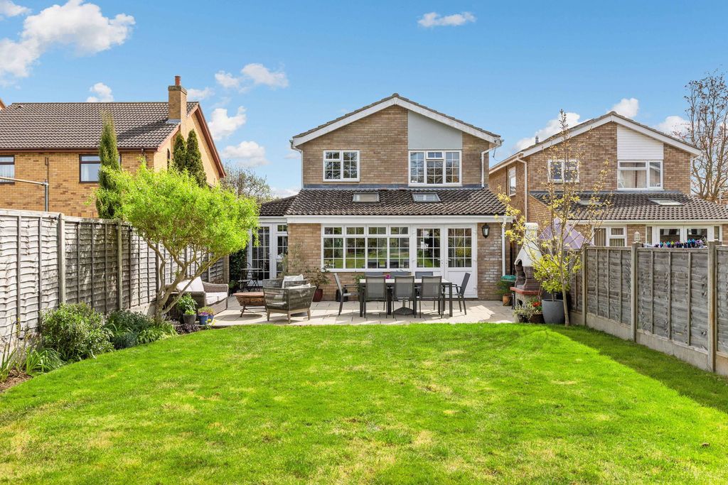 Additional image 4 of 4 bed detached house for saleSwanbourne Close, Biggleswade SG18