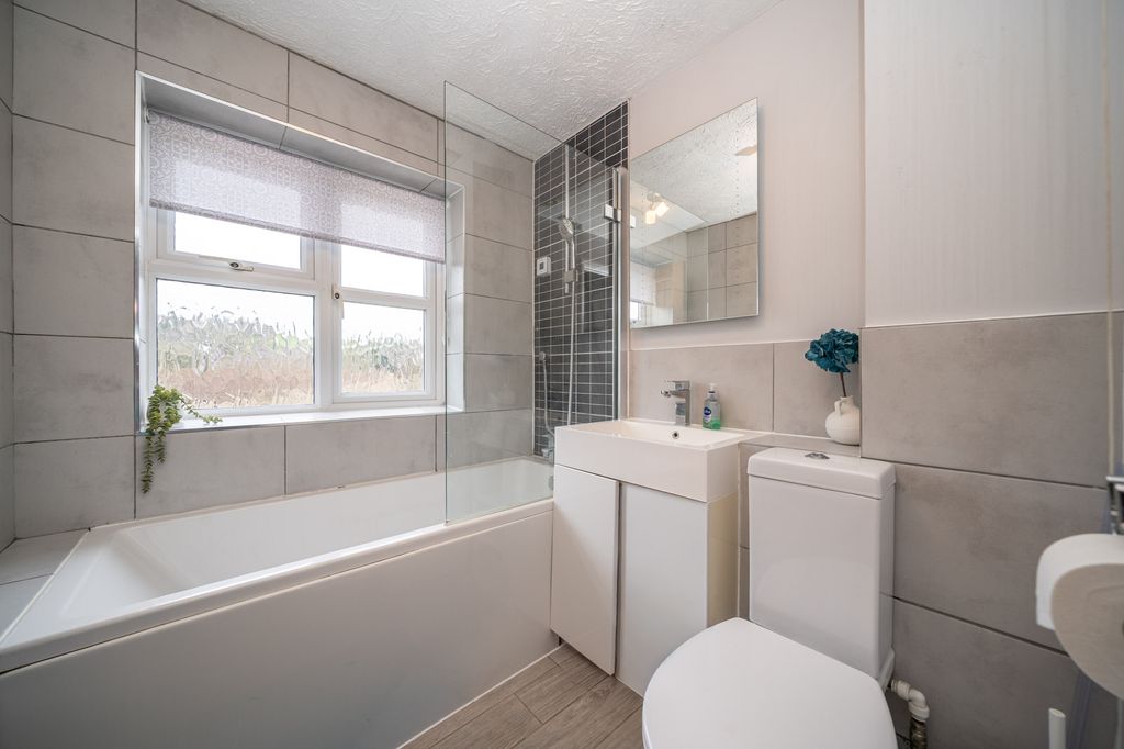 Additional image 19 of 4 bed link detached house for saleBrimstone Walk, Berkhamsted HP4