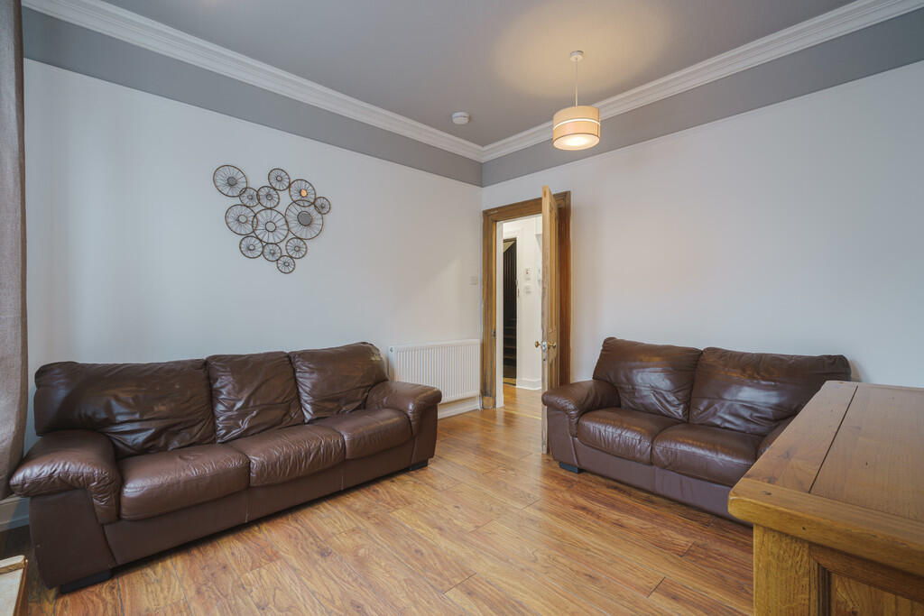 Great Western Road Flat B  (FFR)