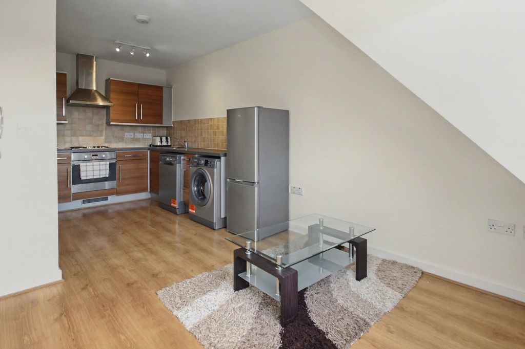 Additional image 3 of 2 bed flat for saleDunkerley Court, Birds Hill, Letchworth Garden City SG6