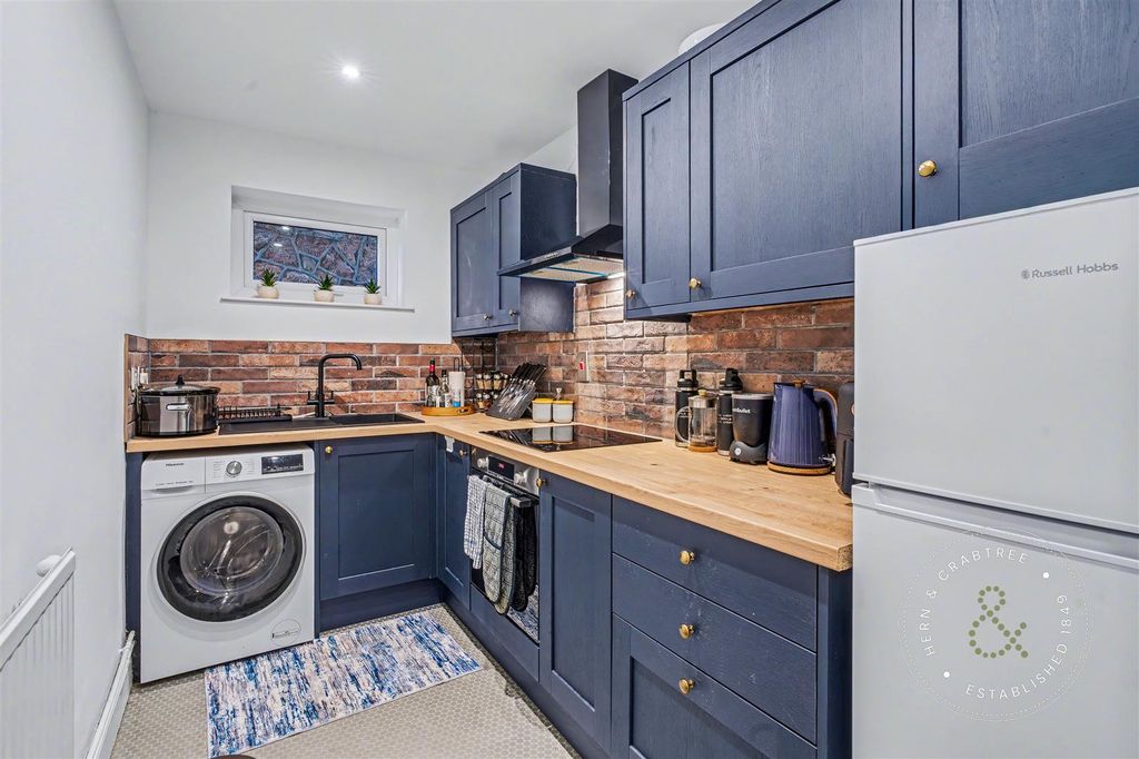 Additional image 3 of 1 bed flat for saleCathedral Road, Pontcanna, Cardiff CF11