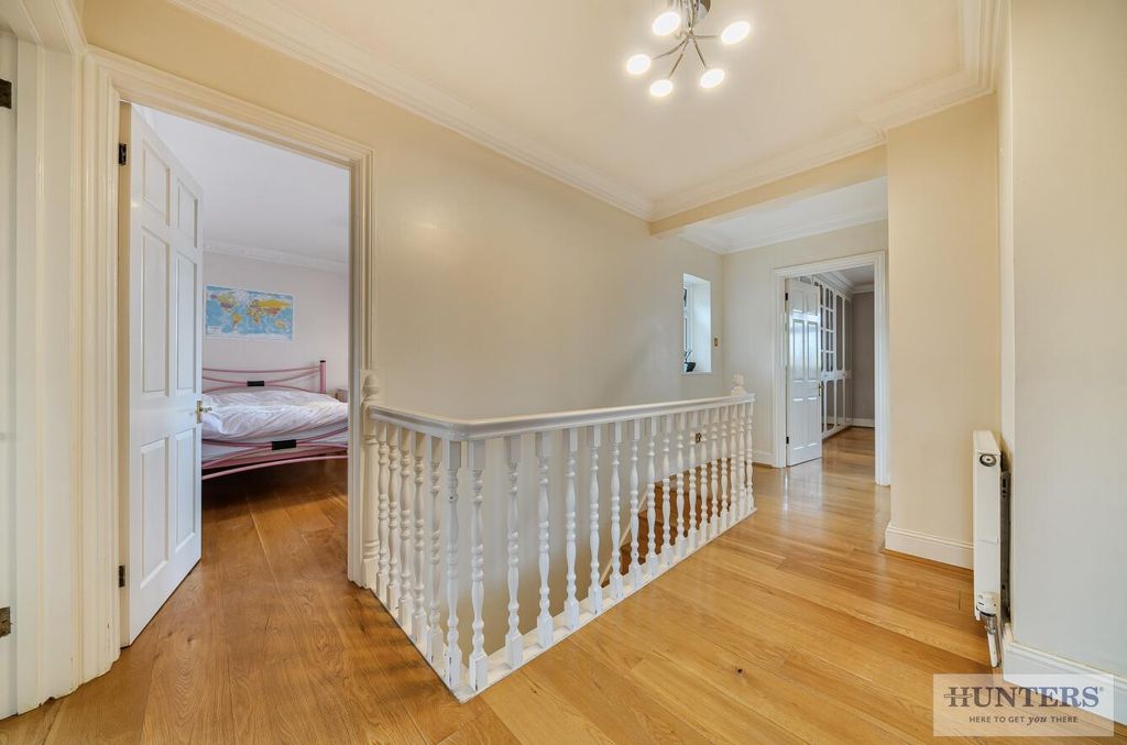 Additional image 14 of 5 bed detached house for saleMayplace Road East, Bexleyheath DA7
