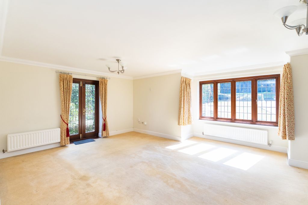 Additional image 4 of 2 bed flat for saleAshurst Place, Dorking RH4