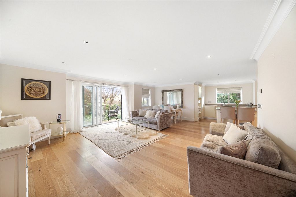 Additional image 3 of 2 bed flat for saleKemerton Road, Beckenham BR3