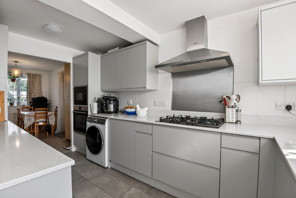 Additional image 3 of 4 bed detached house for saleBeech Avenue, Biggleswade SG18