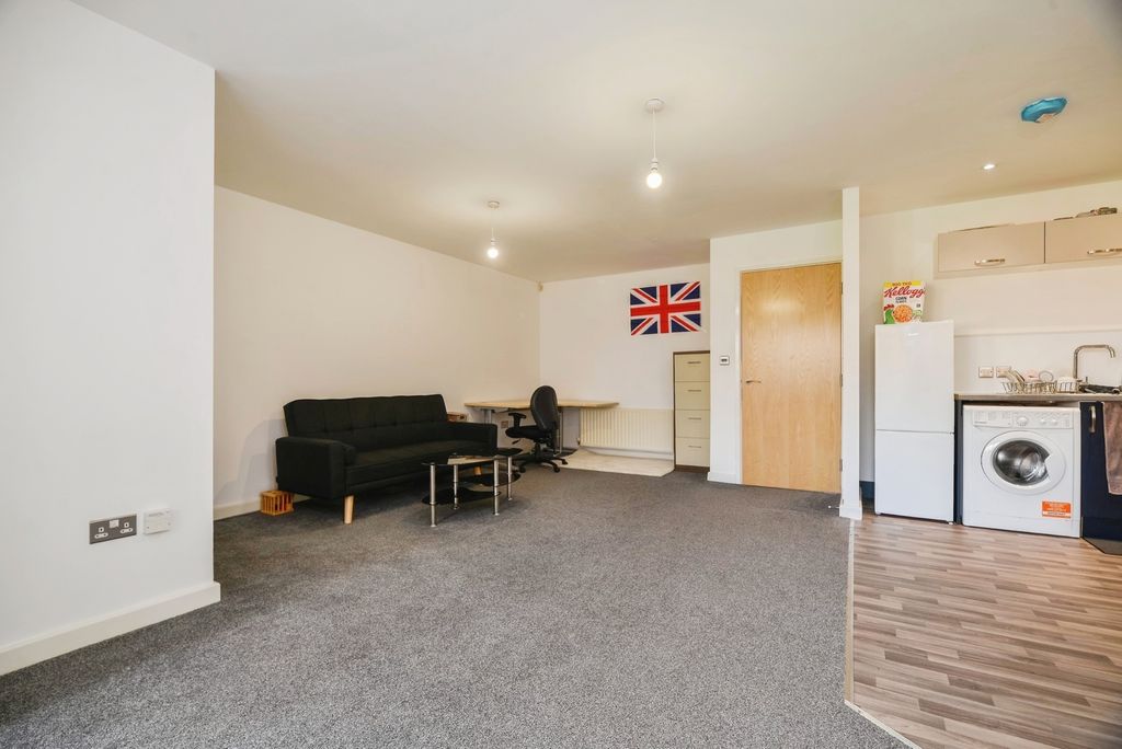 Additional image 3 of 2 bed flat for saleThe Potteries, Middlesbrough, North Yorkshire TS5