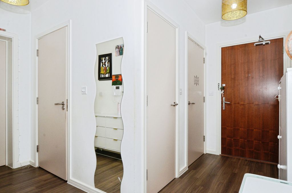 Additional image 2 of 2 bed flat for saleBucknall Place, Watford WD19
