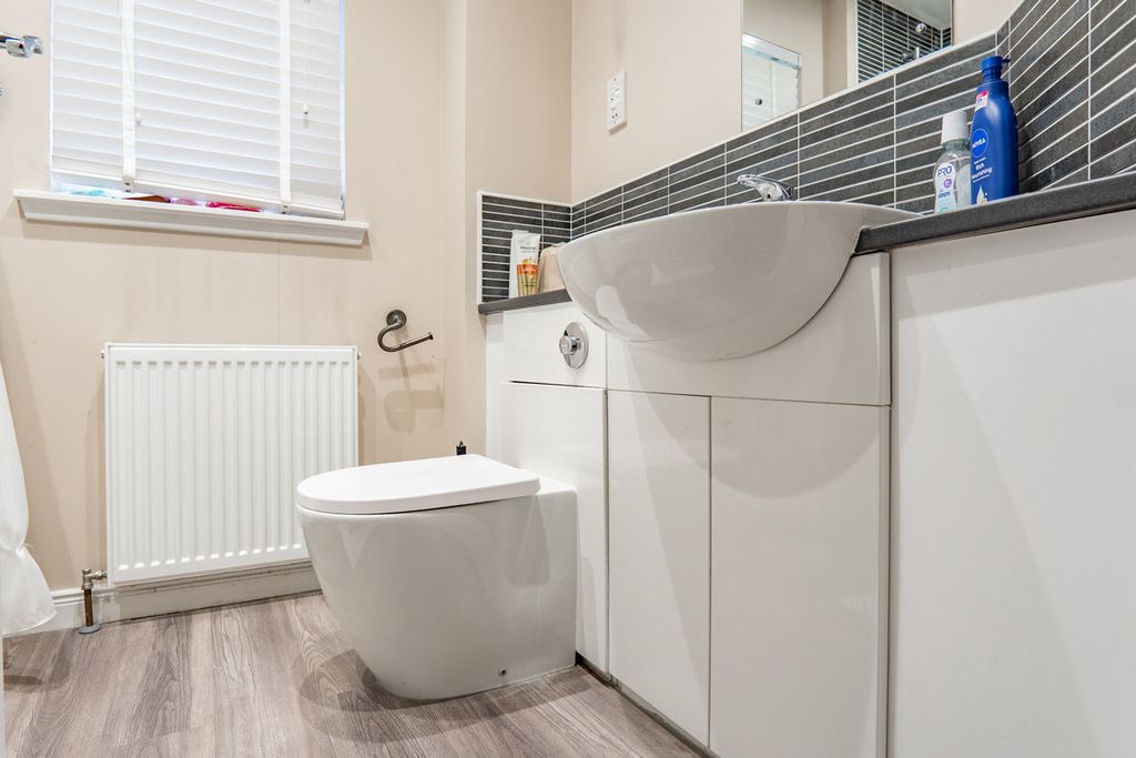 Additional image 17 of 2 bed flat for saleHolm Farm Road, Inverness IV2