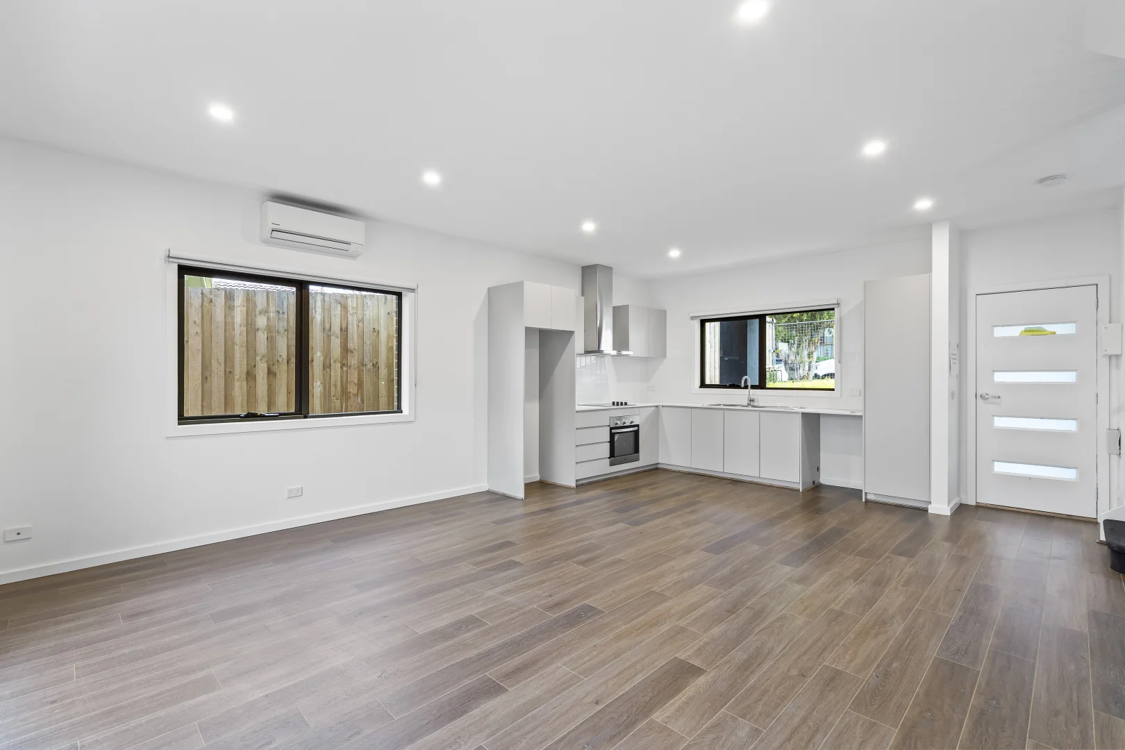 4/25 Talgarno Street, Broadmeadows VIC 3047 photo 2