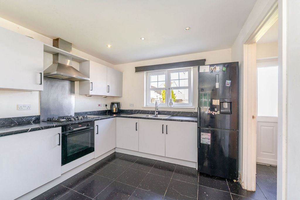 Additional image 2 of 6 bed town house for saleMosside Terrace, Bathgate EH48