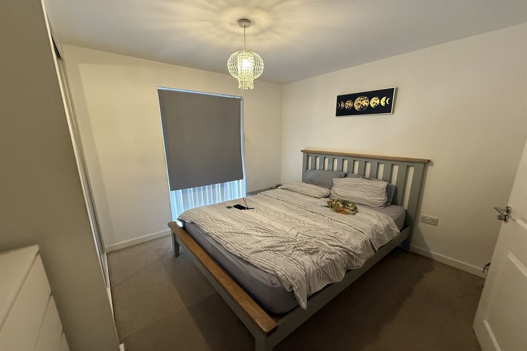 Additional image 7 of 2 bed flat for saleSaxon House DA17