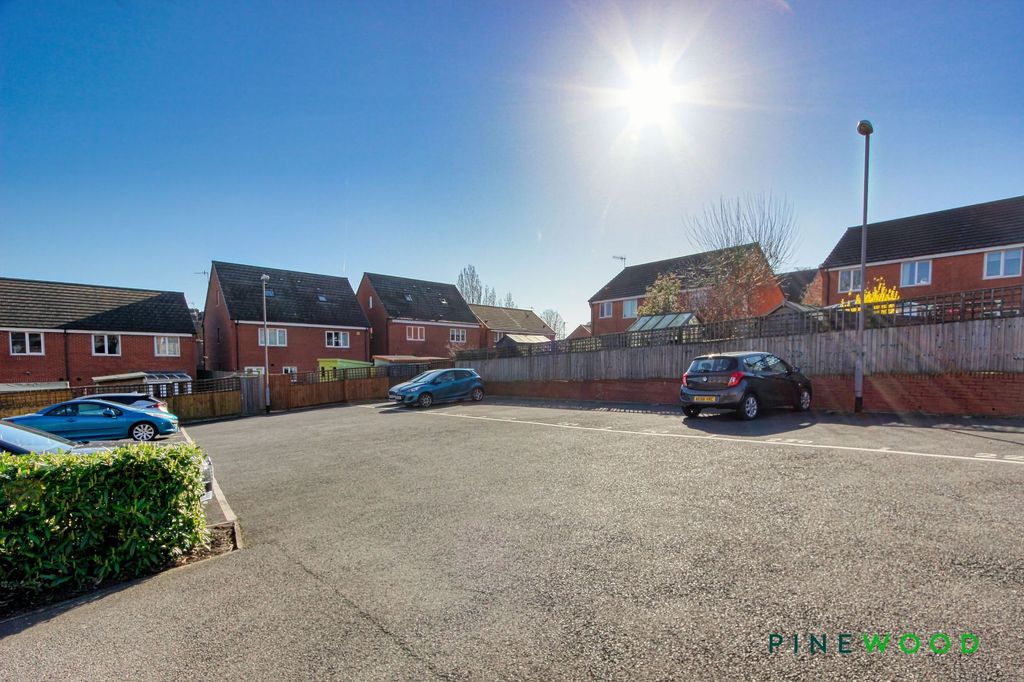 Additional image 17 of 3 bed terraced house for saleRugby Drive, Chesterfield S41