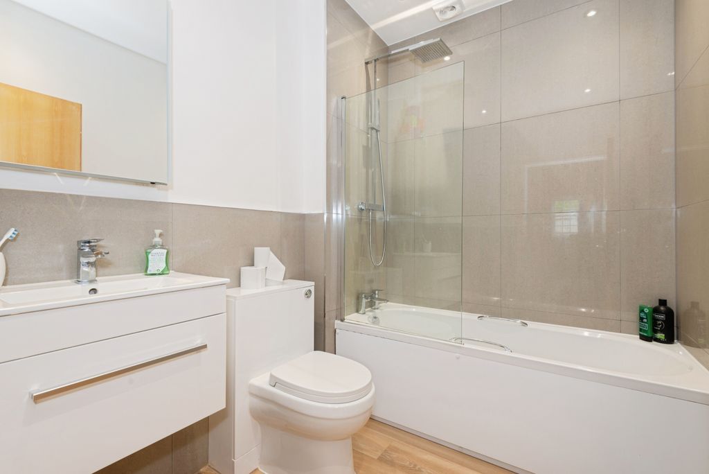 Additional image 14 of 2 bed flat for saleBrighton Road, Banstead SM7
