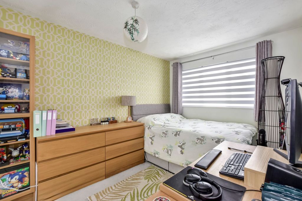 Additional image 11 of 4 bed end terrace house for saleLapwing Way, Abbots Langley WD5