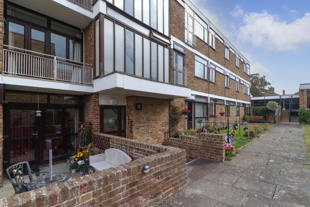 Additional image 11 of 2 bed flat for saleBeach Avenue, Birchington, Kent CT7