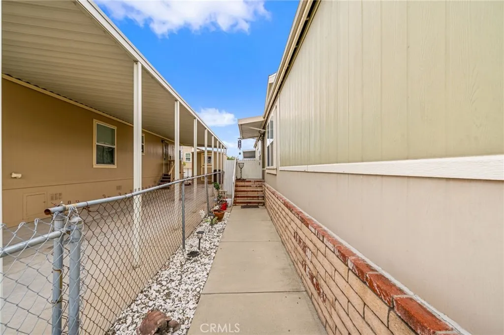 Additional image 4 of 16860 Slover Ave, Fontana, CA 92337