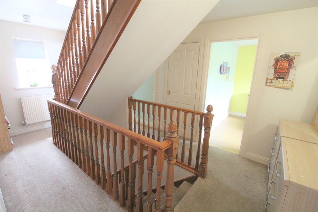 Additional image 16 of 6 bed detached house for saleKentmere Drive, Lakeside, Doncaster DN4