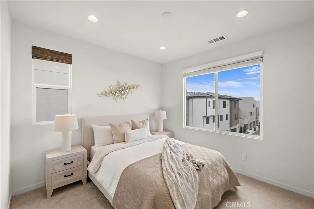 Additional image 42 of 116 Epic, Irvine, CA 92618