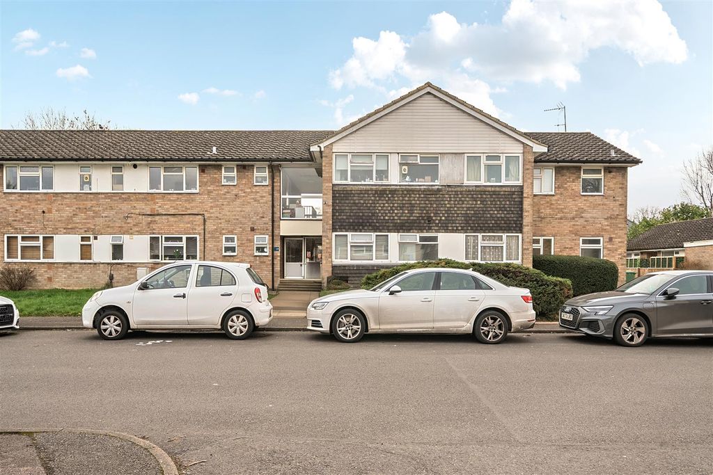 Additional image 12 of 2 bed flat for saleBrookers Close, Ashtead KT21