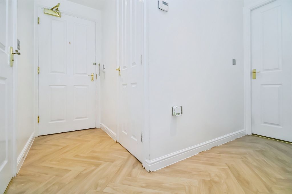 Additional image 8 of 2 bed flat for saleFfordd Y Mileniwm, Barry CF62