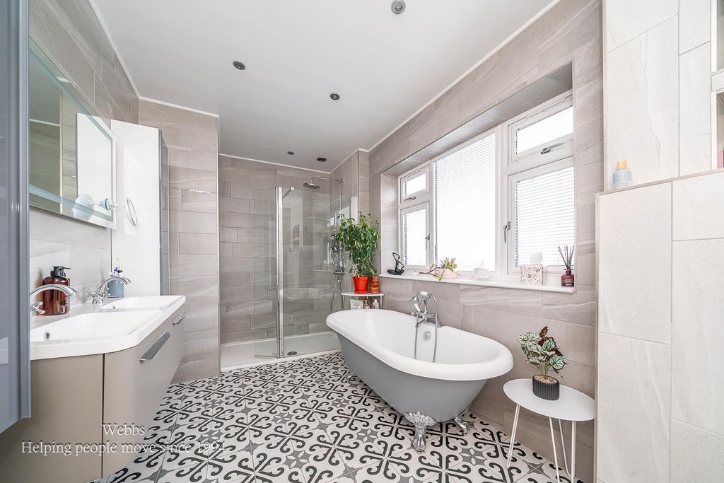 Additional image 37 of 4 bed detached house for saleHospital Lane, Bedworth CV12