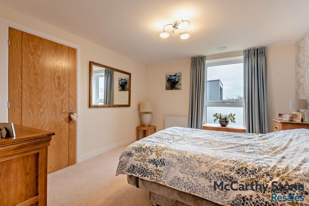 Additional image 28 of 1 bed flat for saleWayfarer Place, The Dean, Alresford SO24