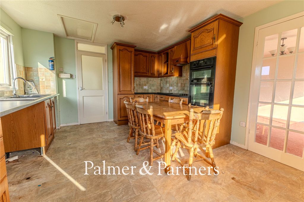 Additional image 5 of 2 bed maisonette for saleRedwald Road, Rendlesham, Suffolk IP12